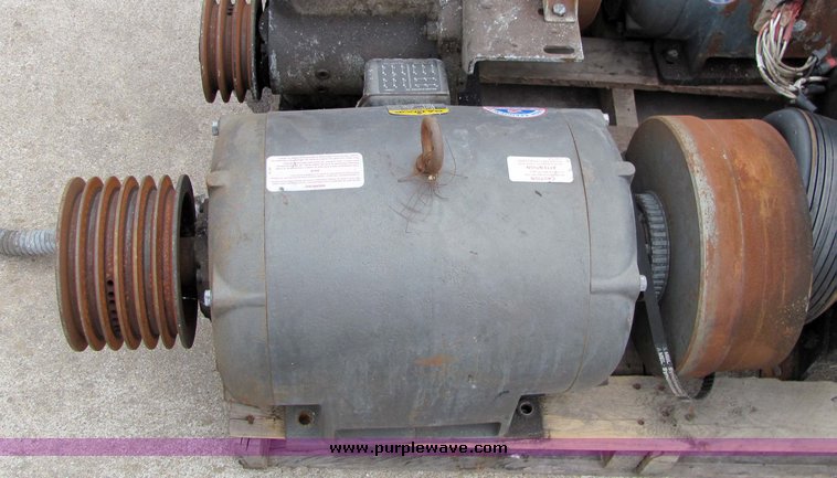 image for item 3360 (8) electric motors