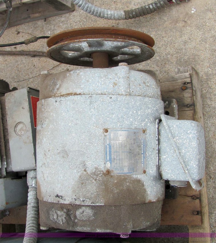 image for item 3360 (8) electric motors