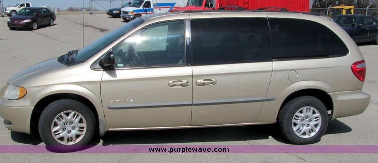image for item 3386 2001 Dodge Grand Caravan