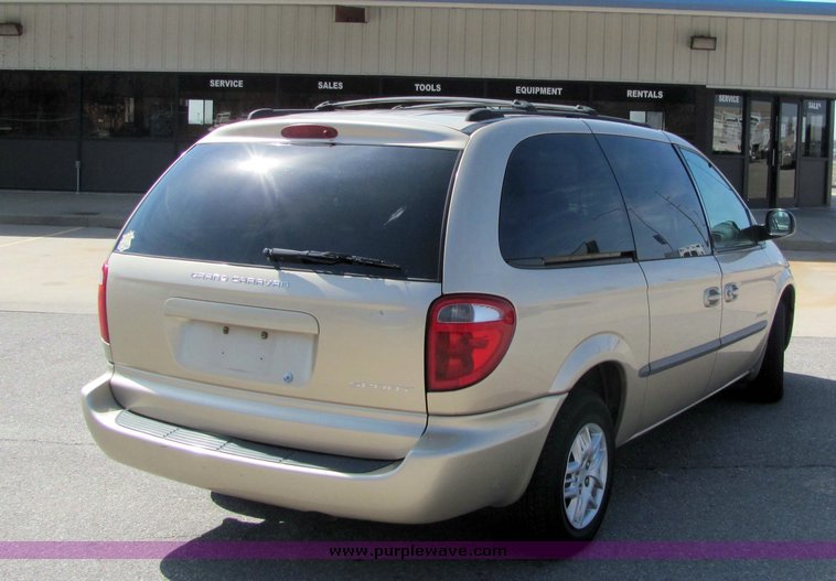 image for item 3386 2001 Dodge Grand Caravan
