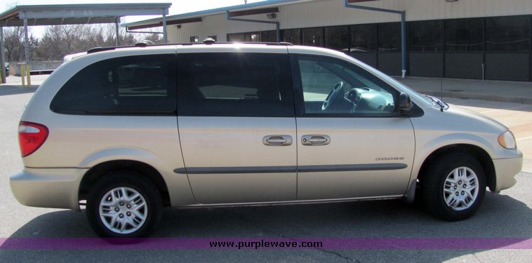 image for item 3386 2001 Dodge Grand Caravan