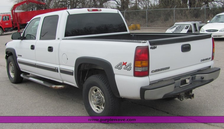 image for item 3507 2002 Chevrolet C1500HD