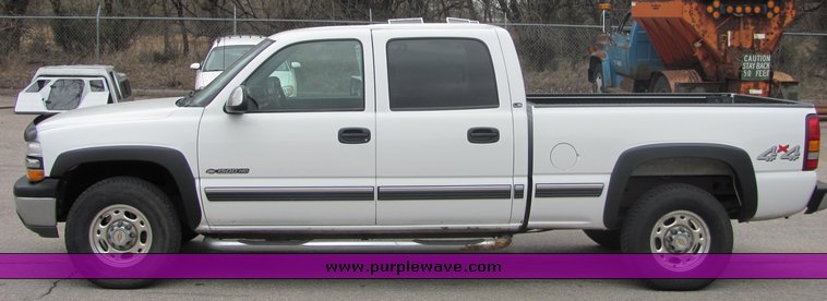 image for item 3507 2002 Chevrolet C1500HD