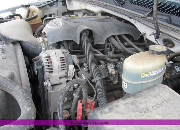 image for item 3507 2002 Chevrolet C1500HD