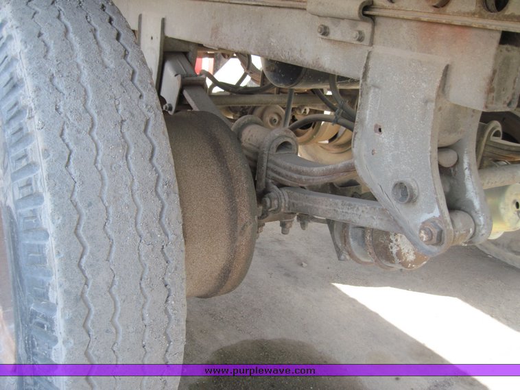 image for item 4589 1981 Dorsey van trailer