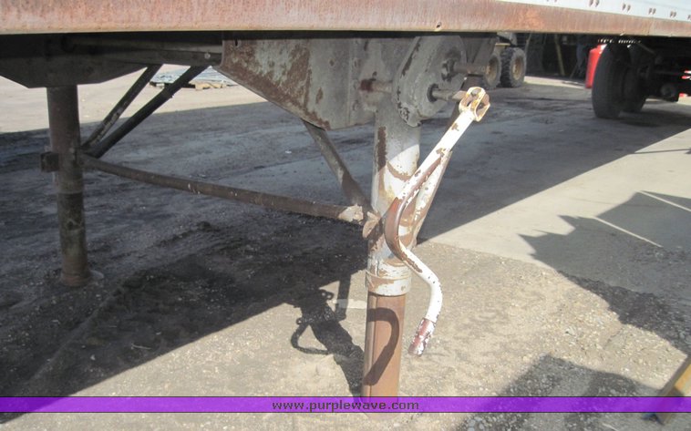 image for item 4589 1981 Dorsey van trailer