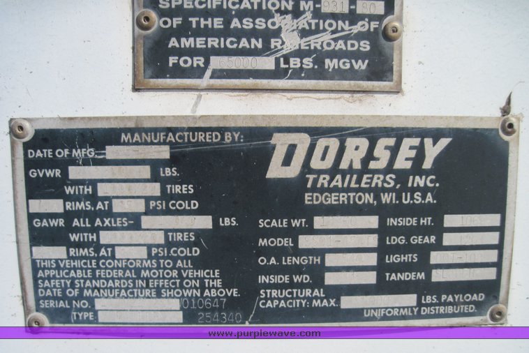 image for item 4589 1981 Dorsey van trailer
