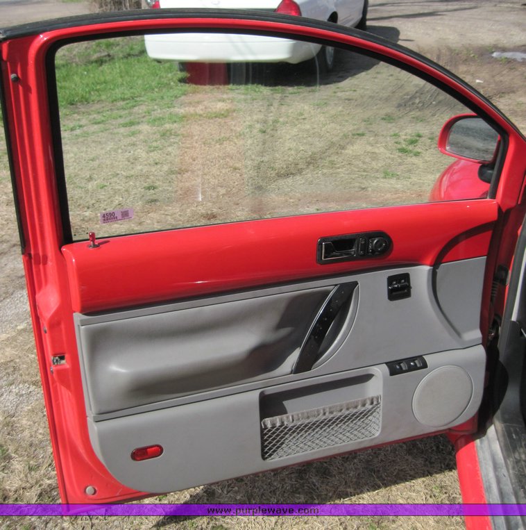 image for item 4590 1998 Volkswagen Beetle