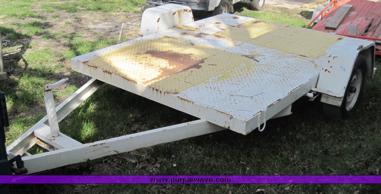 image for item 4593 Tilting bed trailer