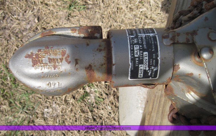 image for item 4596 2003 WW/Witzco stock trailer