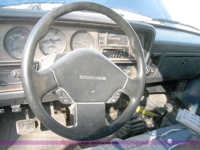 image for item 5513 1993 Dodge Ram W-250 pickup