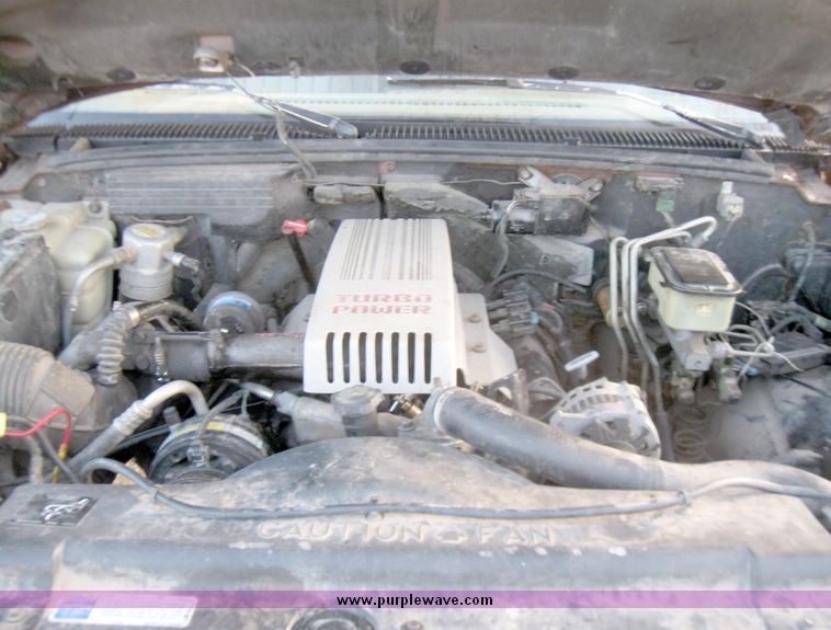 image for item 5528 1994 Chevrolet 3500 pickup truck