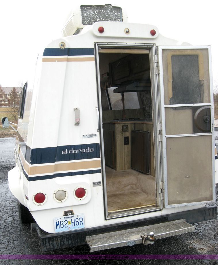 image for item 5585 1983 Ford E350 camper