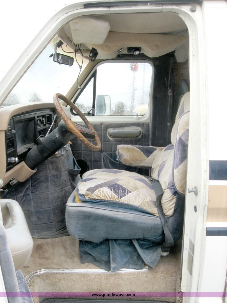 image for item 5585 1983 Ford E350 camper