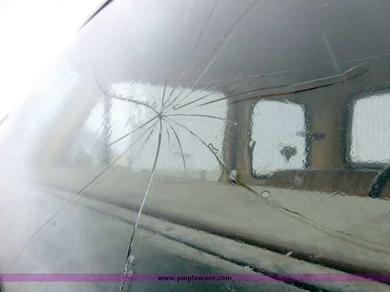 image for item 5586 1975 Ford F250 Ranger XLT super cab pickup truck