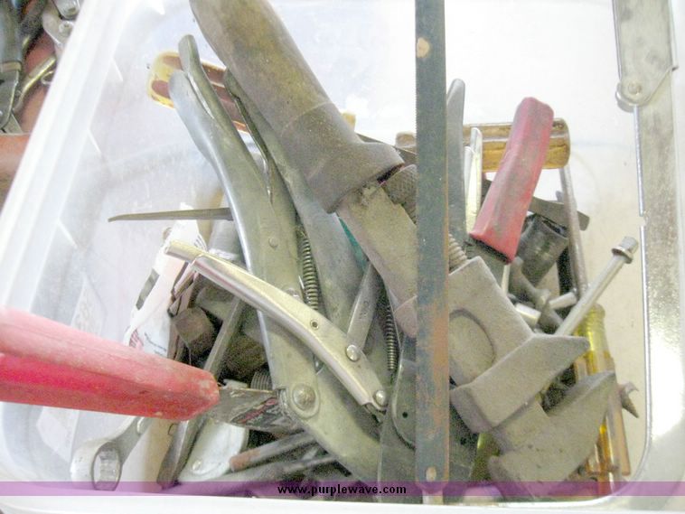 image for item 5631 Assorted tools