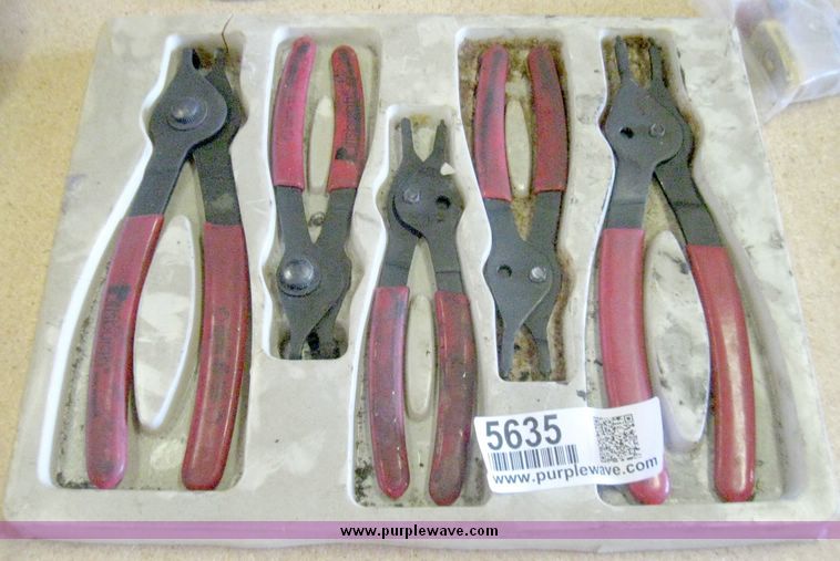 image for item 5635 Snapring plier set