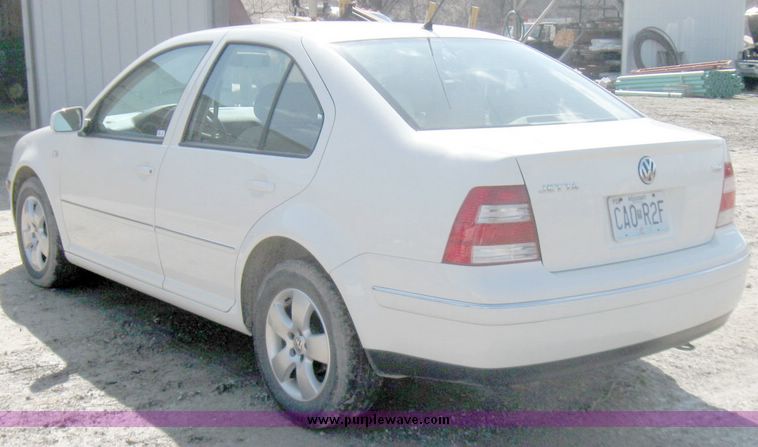 image for item 5636 2004 Volkswagen Jetta GLS TDI