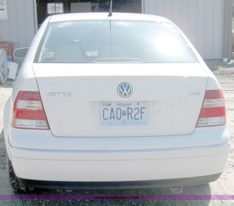 image for item 5636 2004 Volkswagen Jetta GLS TDI