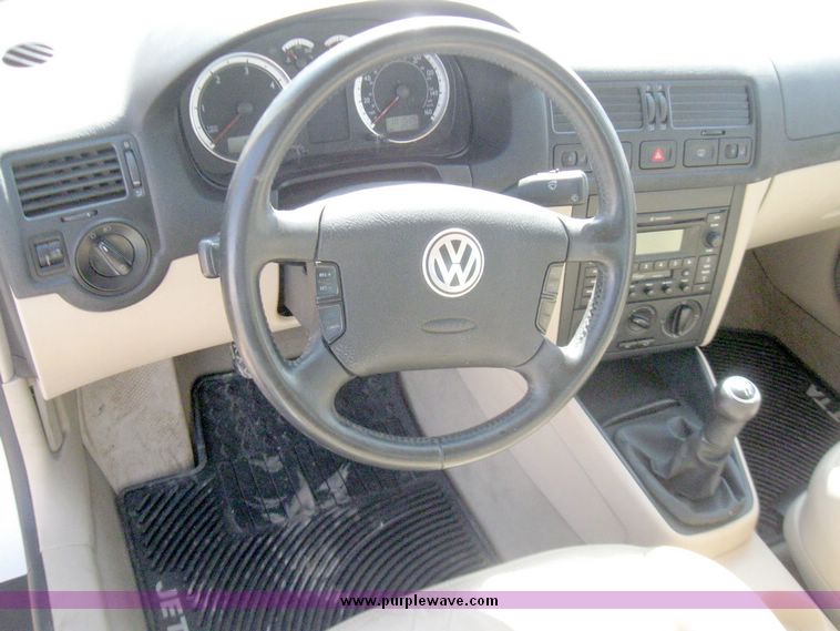 image for item 5636 2004 Volkswagen Jetta GLS TDI