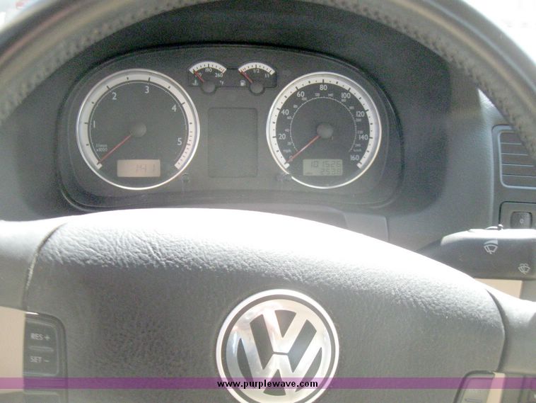 image for item 5636 2004 Volkswagen Jetta GLS TDI