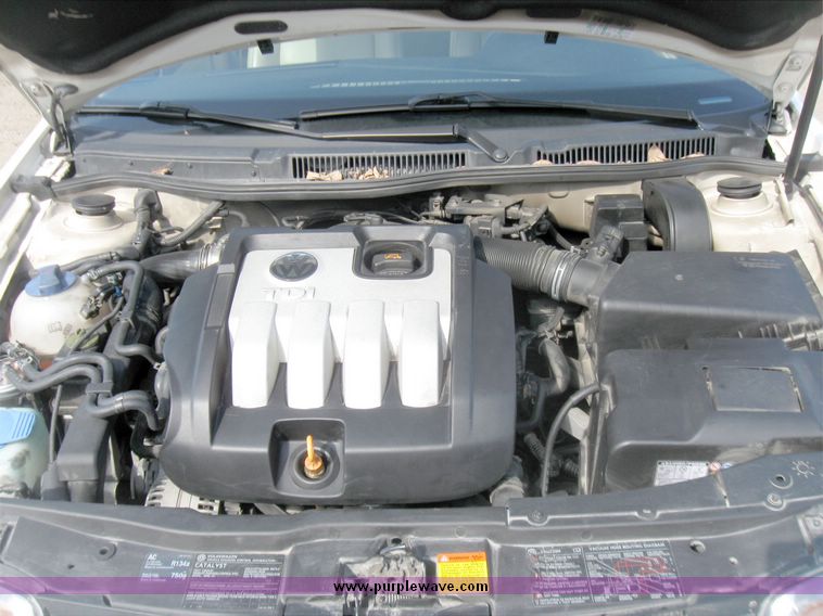 image for item 5636 2004 Volkswagen Jetta GLS TDI