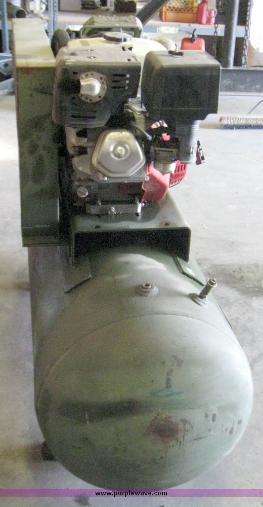 image for item 5637 Buckney air compressor