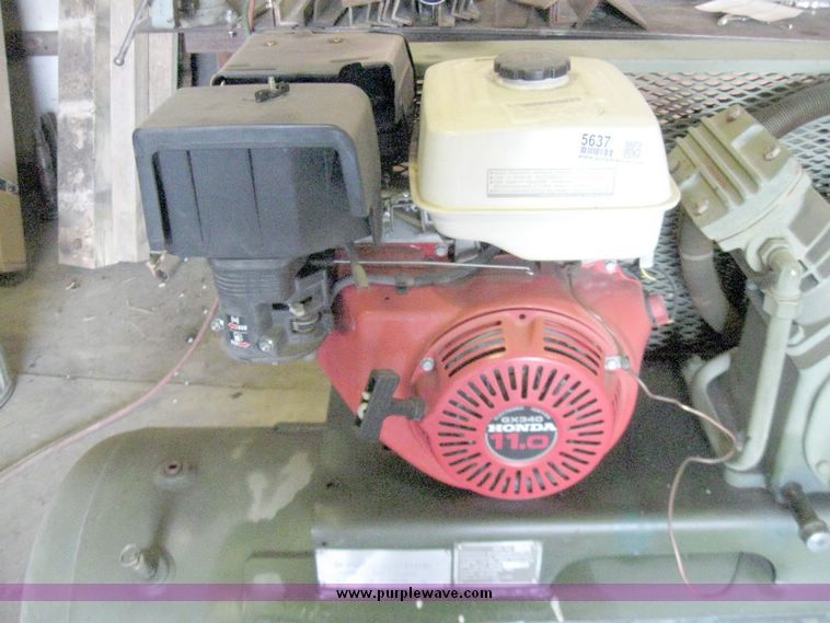 image for item 5637 Buckney air compressor