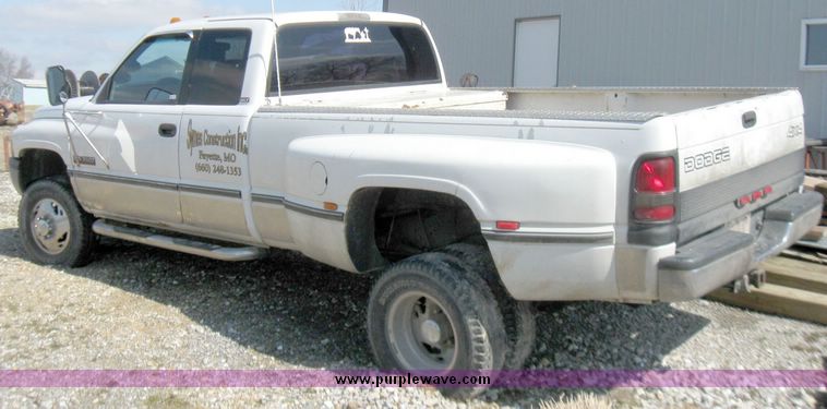 image for item 5700 1997 Dodge 3500 Laramie SLT extended cab pickup