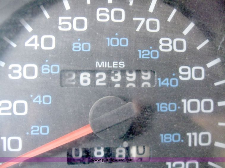 image for item 5700 1997 Dodge 3500 Laramie SLT extended cab pickup