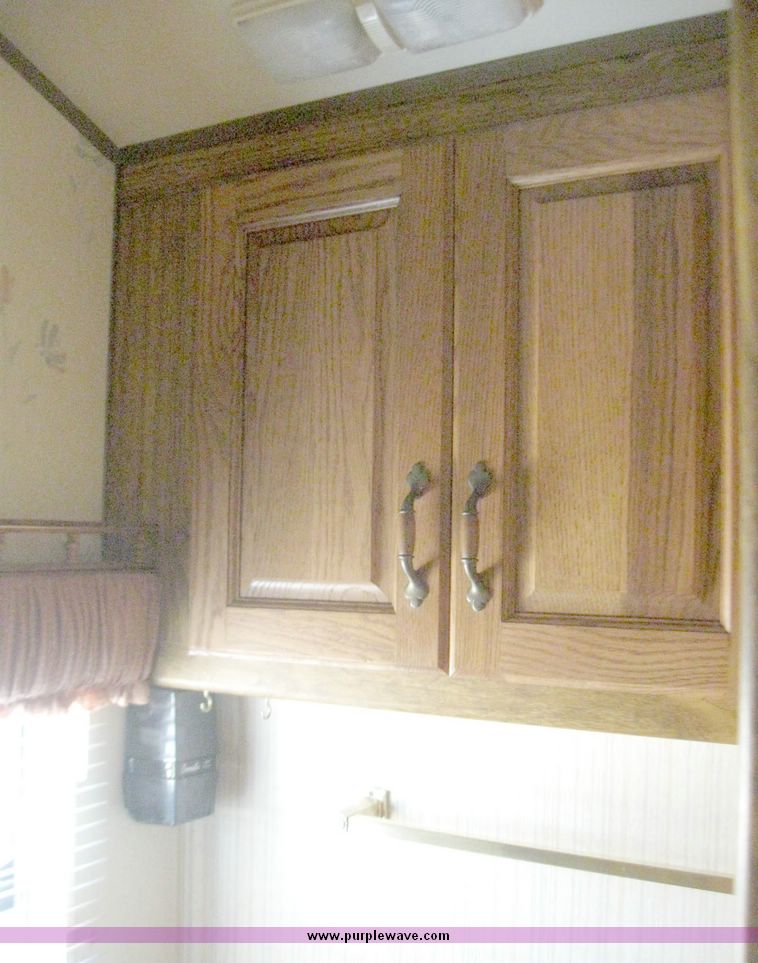 image for item 5702 1990 AlumaLite Xl camper