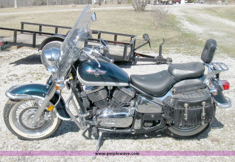 image for item 5704 1998 Kawasaki Vulcan VN800-B Classic motorcycle