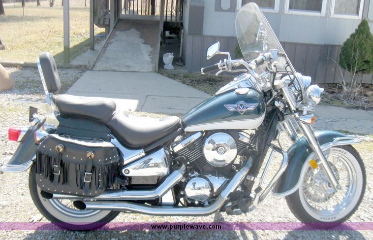image for item 5704 1998 Kawasaki Vulcan VN800-B Classic motorcycle