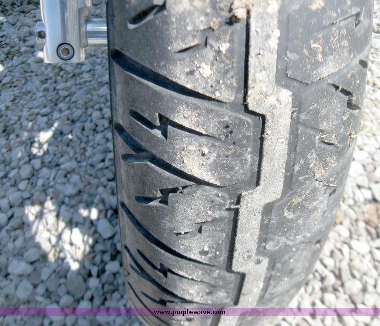 image for item 5704 1998 Kawasaki Vulcan VN800-B Classic motorcycle