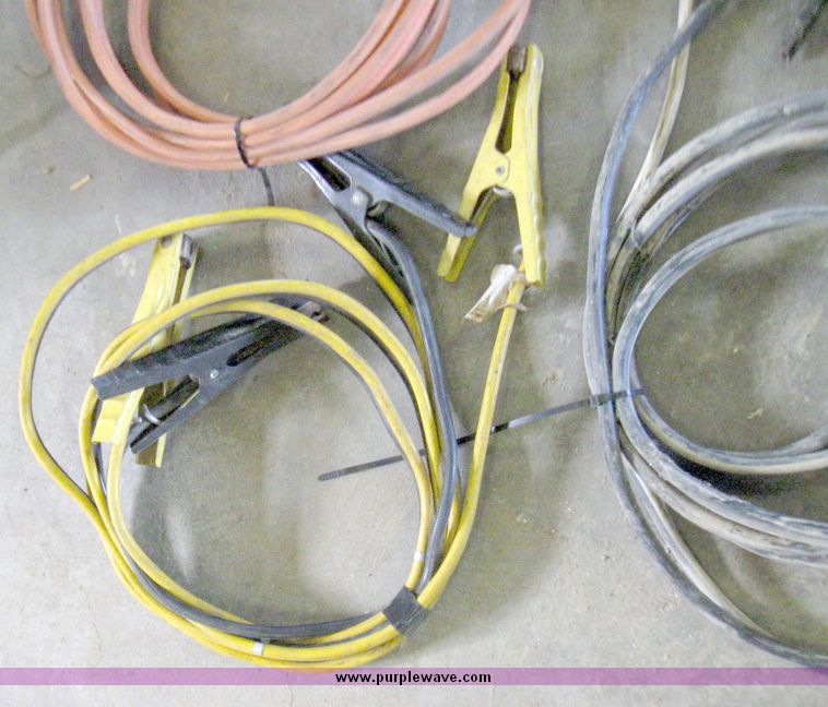 image for item 5706 (5) sets of jumper cables