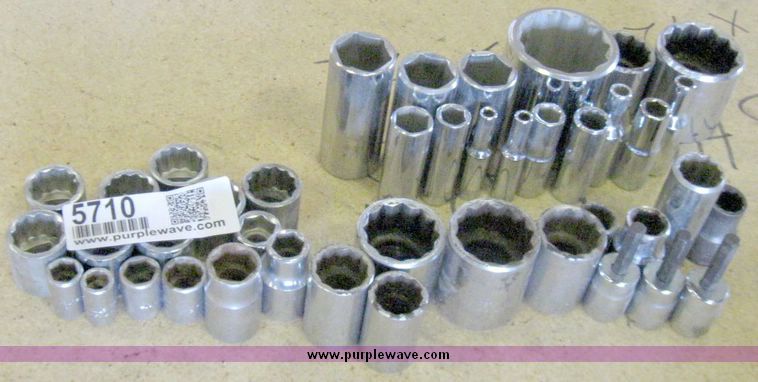 image for item 5710 Assorted Challenger sockets