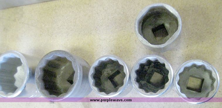 image for item 5714 (7) large sockets 3/4" drive