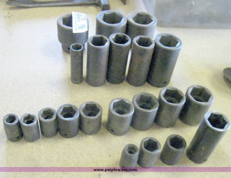 image for item 5718 Assorted impact sockets