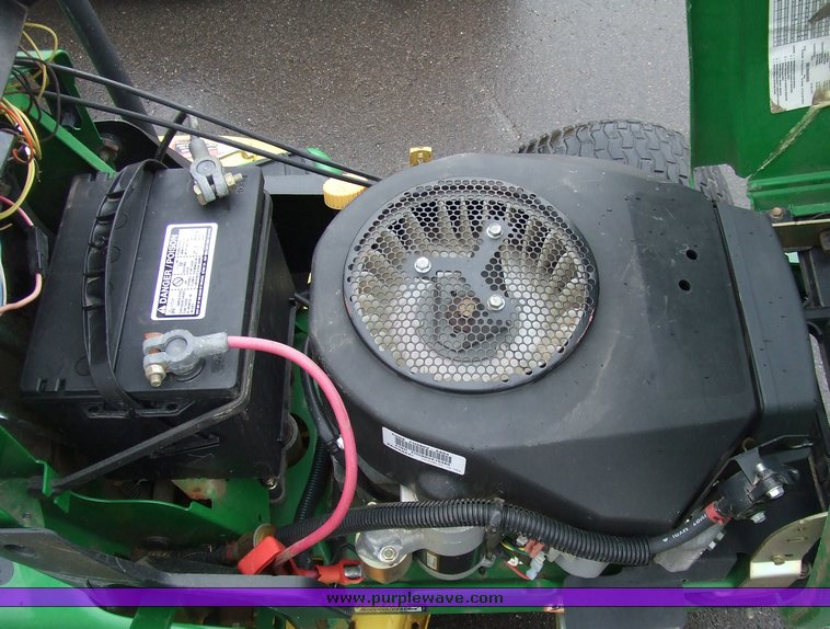 image for item 6656 2006 John Deere GT235 garden tractor