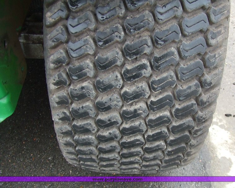 image for item 6656 2006 John Deere GT235 garden tractor