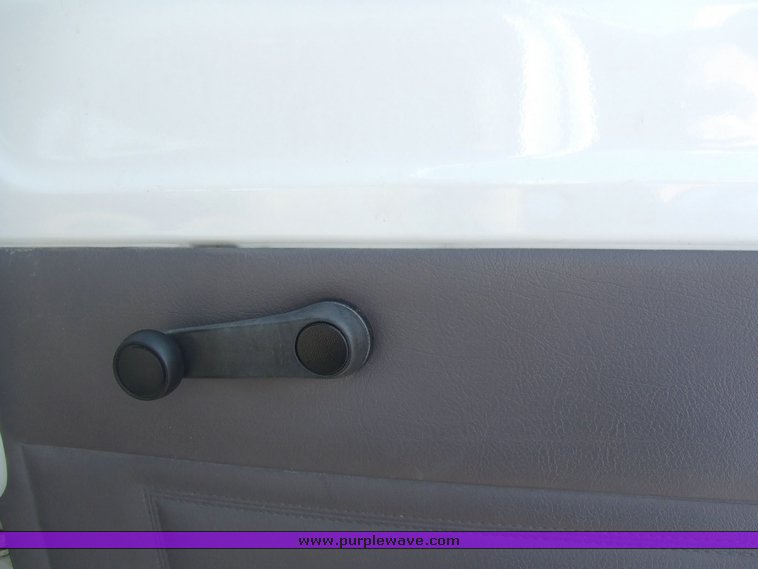 image for item 6680 1997 Dodge Ram Wagon B3500 15 passenger van