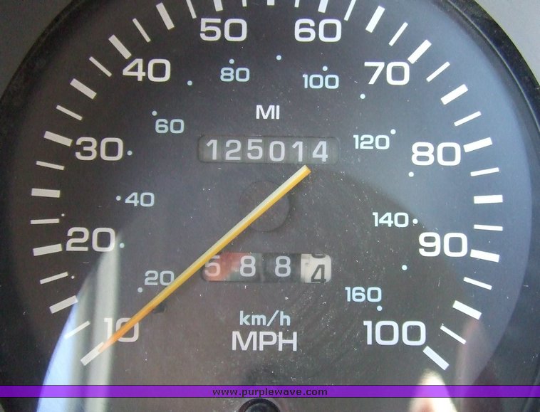 image for item 6680 1997 Dodge Ram Wagon B3500 15 passenger van