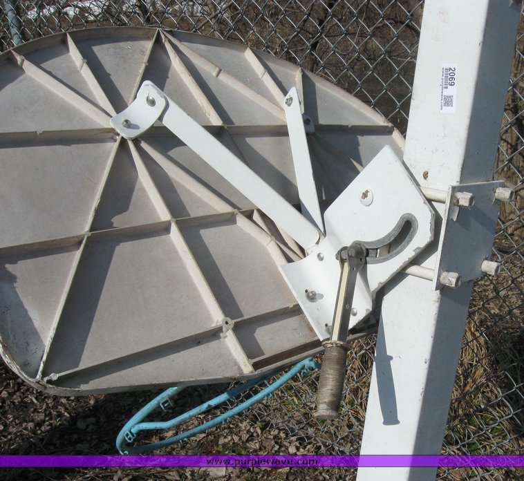 image for item 2069 Splash and Slam basketball goal