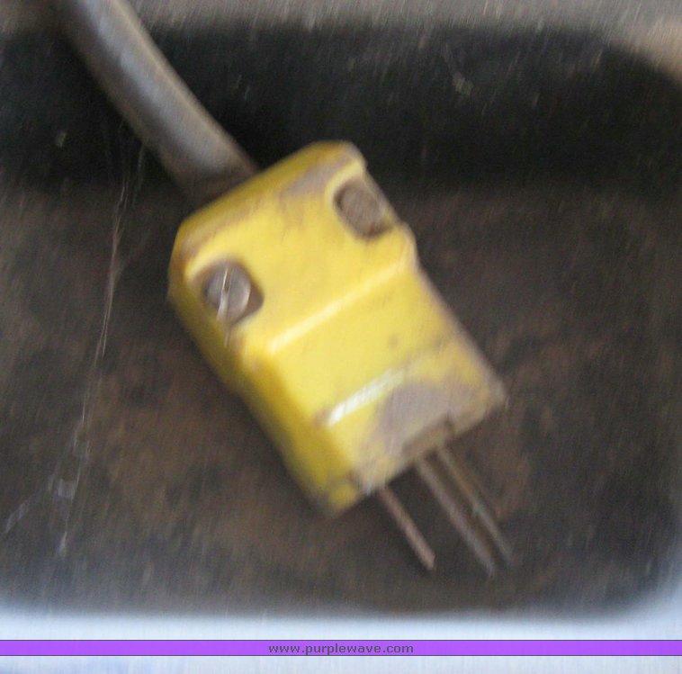 image for item 2071 Nortson 7300 wheel balancer