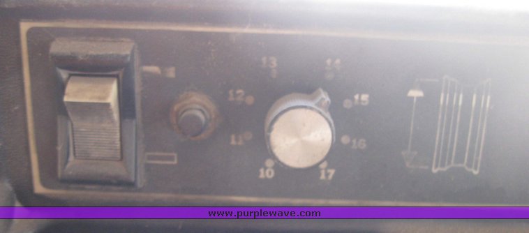 image for item 2071 Nortson 7300 wheel balancer