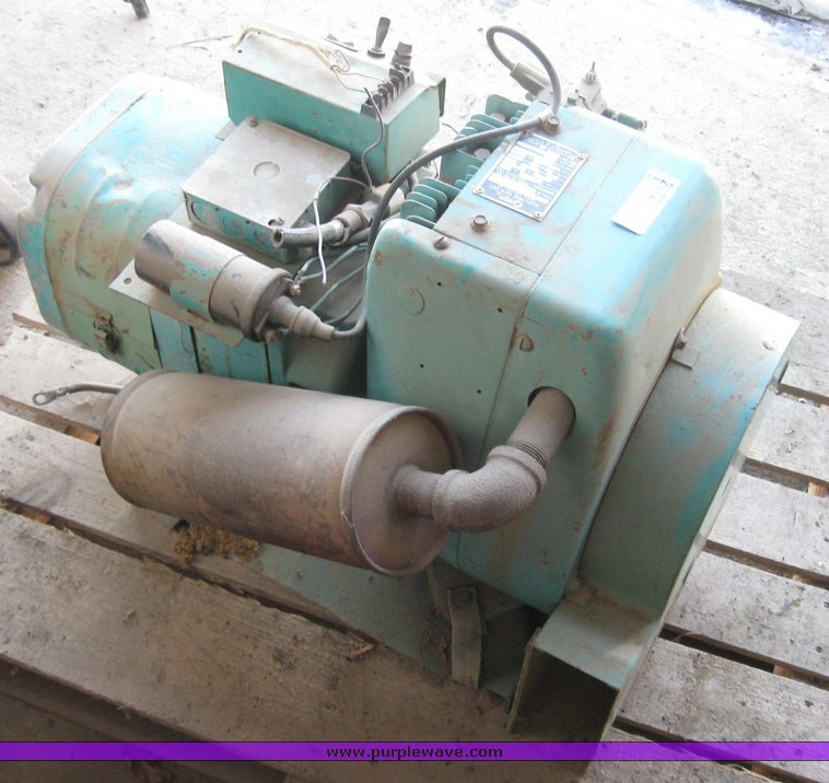image for item 2072 Onan generator