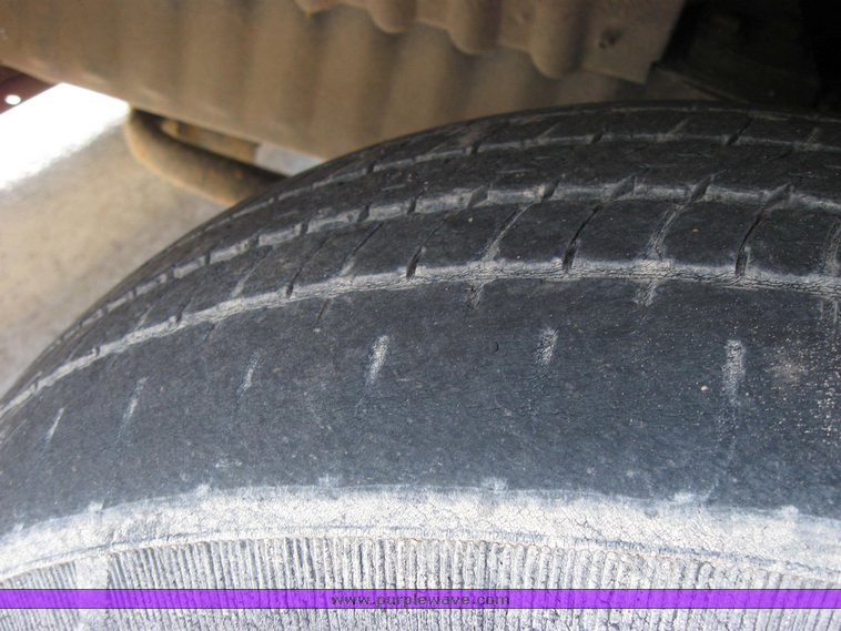 image for item 2090 1990 Ford Aerostar van