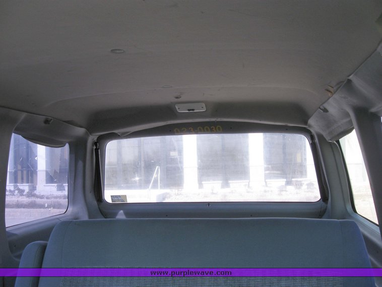 image for item 2090 1990 Ford Aerostar van