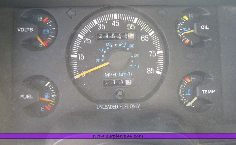 image for item 2090 1990 Ford Aerostar van