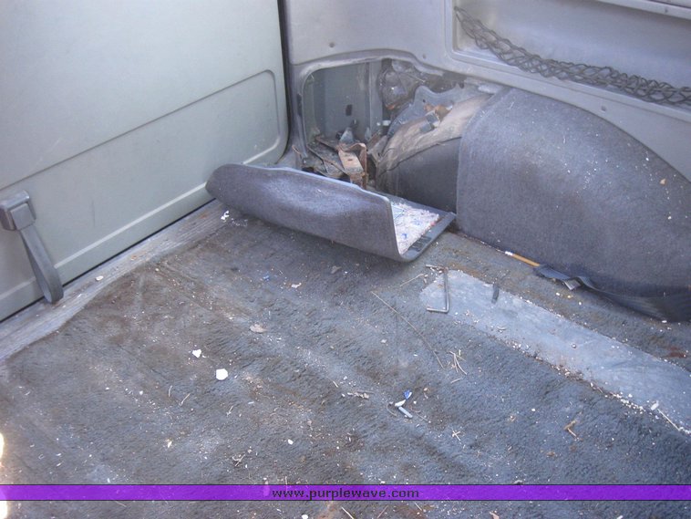 image for item 2090 1990 Ford Aerostar van